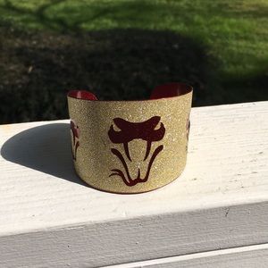 Sparkling viper cuff